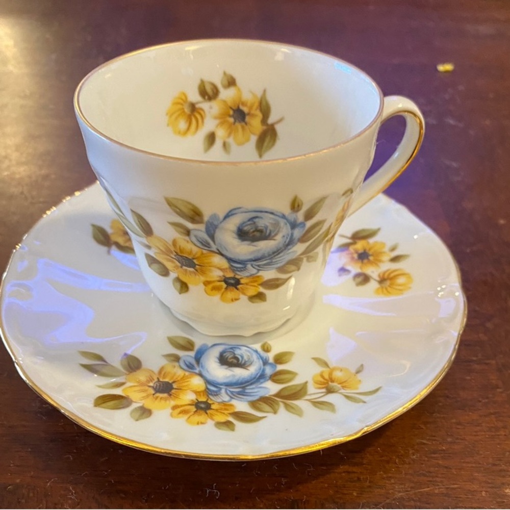 Vintage Demitasse Bareuther Germany Tea Cup & Saucer